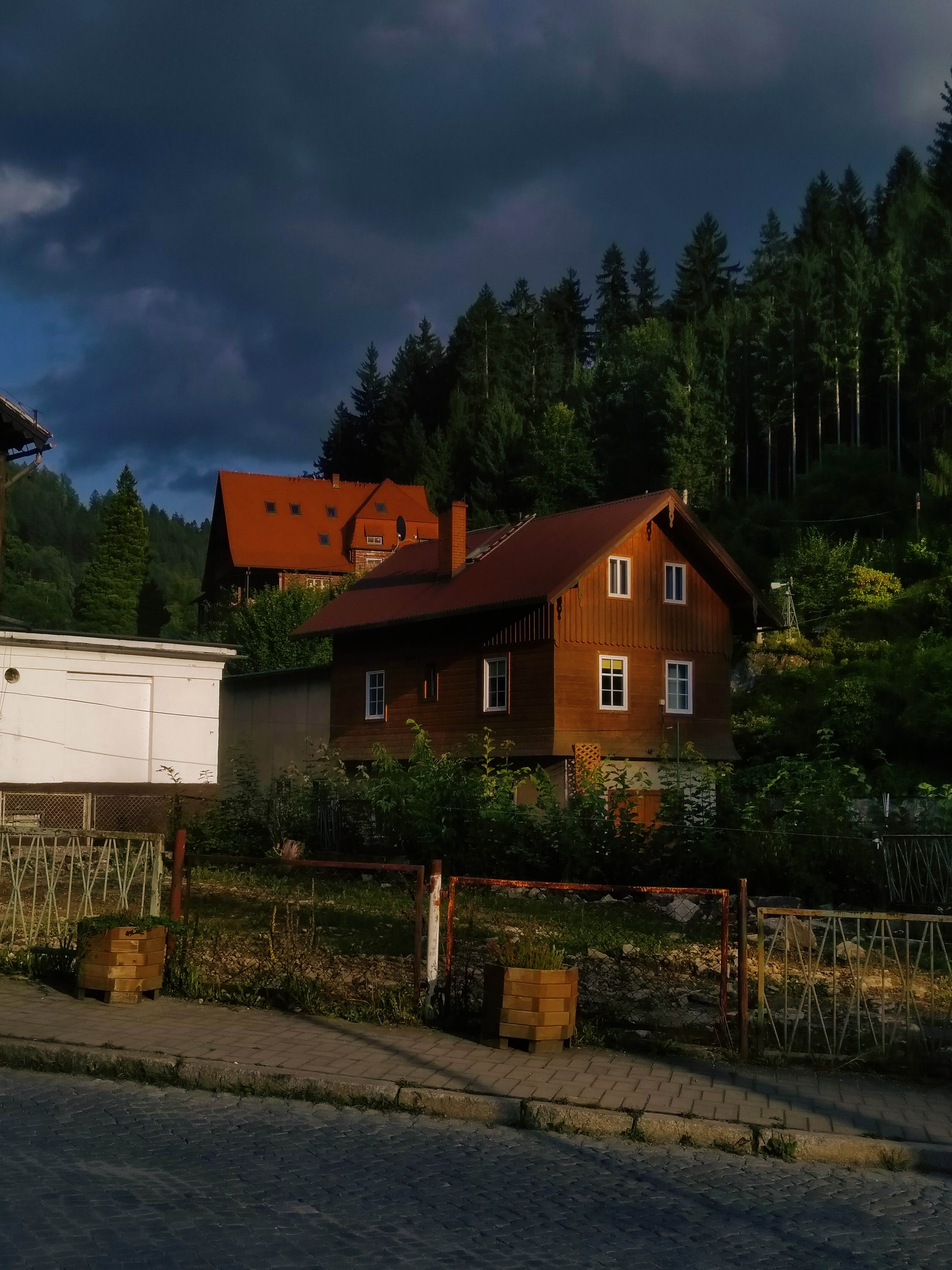 alpejcka architektura w międzygórzu